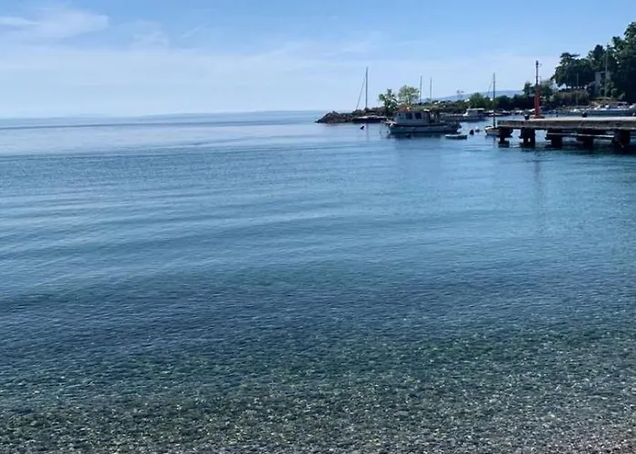 La Maison-blanche Villa *